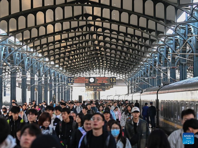 China yashuhudia kuongezeka kwa safari za kurudi katika siku ya mwisho ya likizo ya Mei Mosi