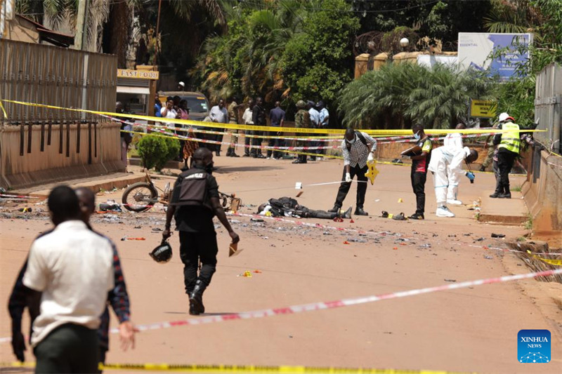 Watu wawili wanaoshukiwa kuwa magaidi wauawa katika mlipuko wa bomu nchini Uganda