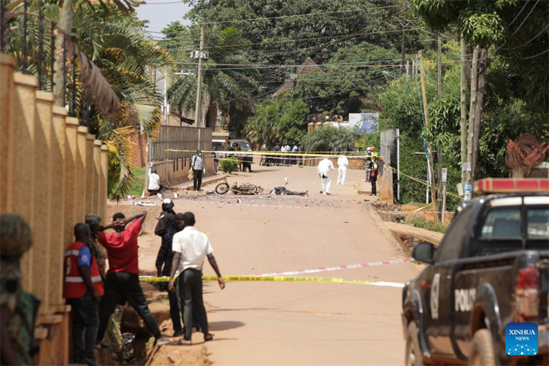 Watu wawili wanaoshukiwa kuwa magaidi wauawa katika mlipuko wa bomu nchini Uganda