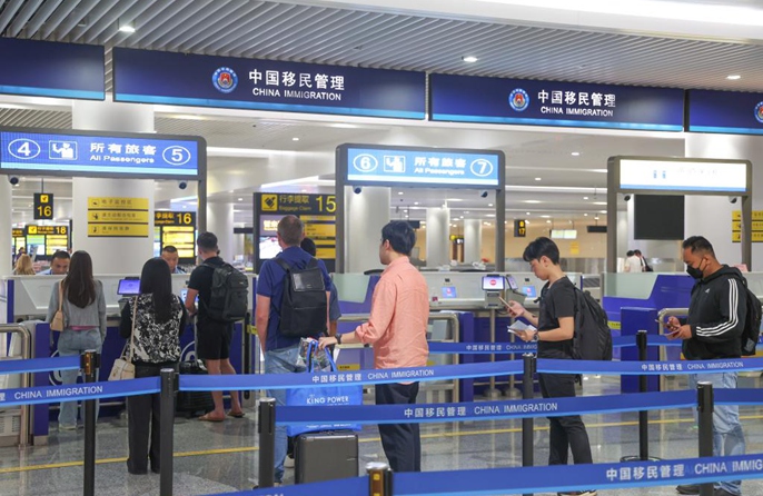 China yaripoti kuongezeka maradufu kwa watalii wa kigeni wakati likizo ya majira ya joto ikianza