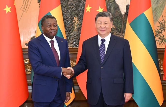 Xi akutana na Mwenyekiti wa Baraza la Mawaziri la Togo, na uhusiano wa pande mbili wapandishwa ngazi